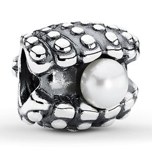 PANDORA Authentic Clam With Pearl Charm